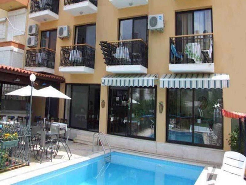 Hotel Amphora Foça Esterno foto