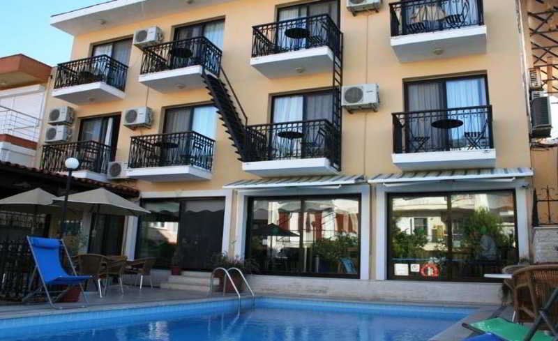 Hotel Amphora Foça Esterno foto